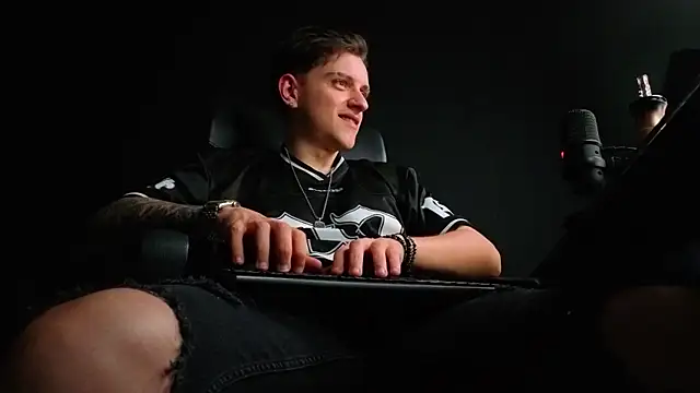 FelixStarkk Live XXX-Chat
