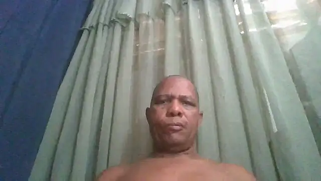 bigblackcock75 Chat XXX in diretta