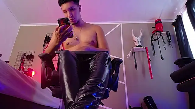 AngeloandEdward Live XXX-Chat