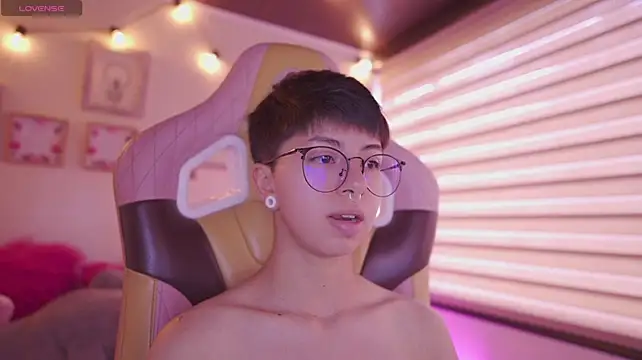 Živý XXX chat tommy_blue
