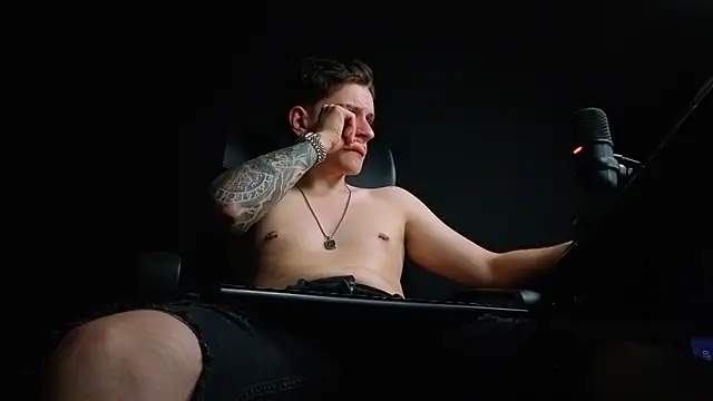 FelixStarkk élő XXX-chatje