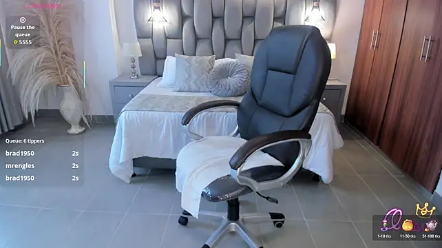 XXX chat uživo modela Aida_adams