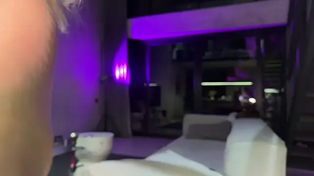 Živý XXX chat Golden_Aline