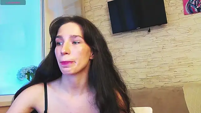 XXX chat uživo modela AliciaBow