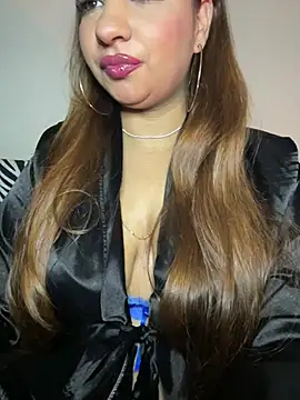 Zeynep-Lahsen Chat XXX in diretta
