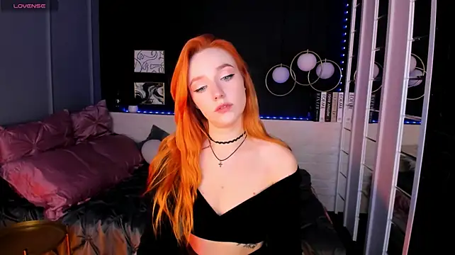 ZlataSaar XXX чат на живо