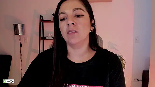urcute_kitten Live XXX-chat