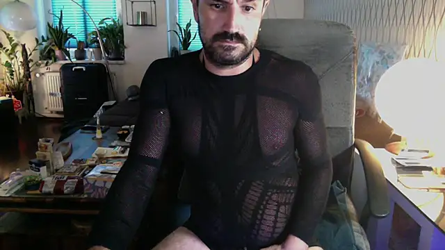 tomz0819 Chat XXX live