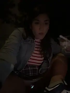 ScarletBloom_ Chat XXX live