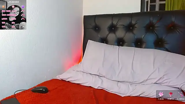 KrystalAdams Live XXX-Chat