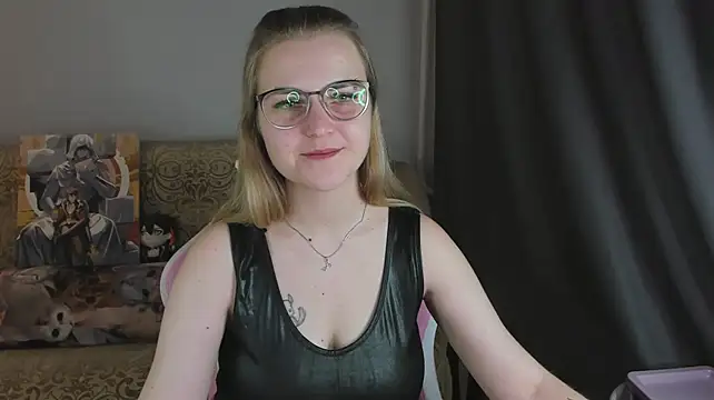 MissBrightShine Adlı Modelin Canlı XXX Sohbeti