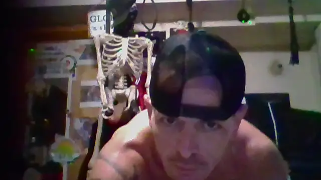 NEWHUNGBOY Chat XXX in diretta