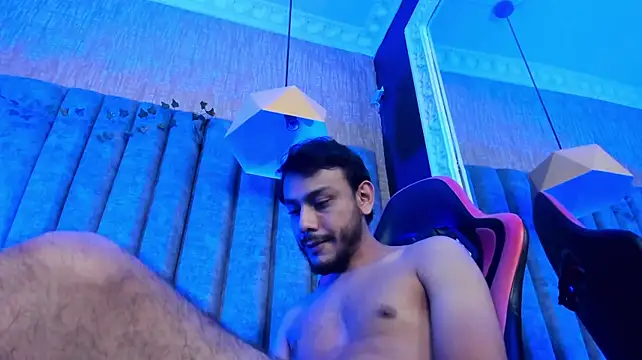 Show modela Boss_Domiinator na web-kameri
