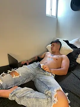 Christopher_strongg's Live XXX Chat