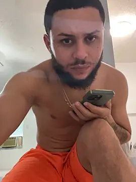 Tu_PaPi_Favorito's Live XXX Chat