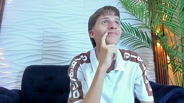 Czat XXX na żywo – Pavo_tv