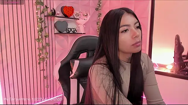 Chat +18 de NattGomez ao vivo