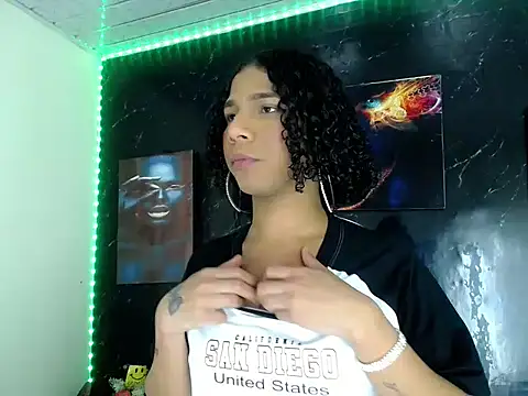Brittany_Queen_'s Live XXX Chat
