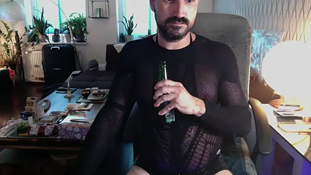 tomz0819 Pertunjukan Webcam