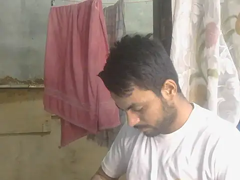 Stubborndesiboy – Live XXX-chat