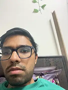 BoyzaraHatke's Webcam Show
