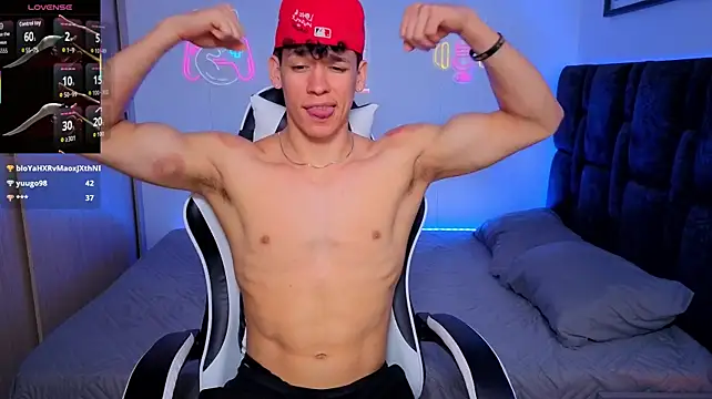 Онлайн чат XXX Luke_Muscle