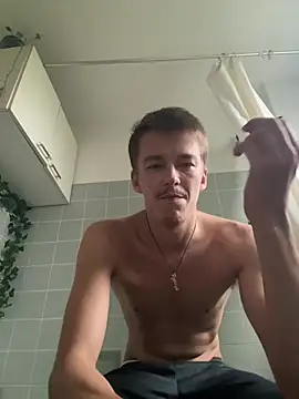 Toyjungee Adlı Modelin Canlı XXX Sohbeti