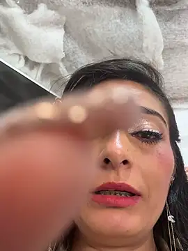 دردشة IsabellaMariet الجنسية المباشرة