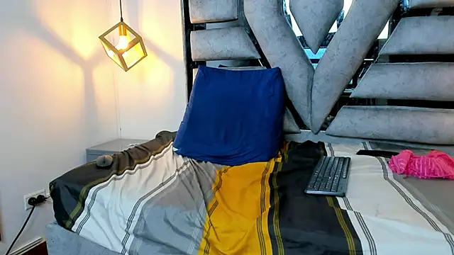 Sara_and_Stiven Webcam show