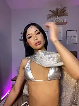 MiaraLove webcam show