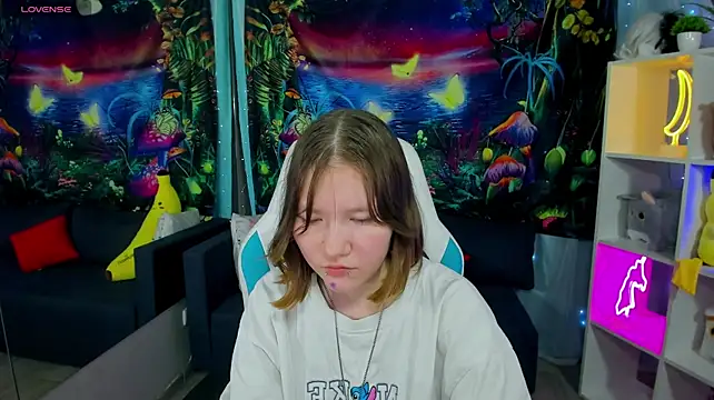 MillieMoor Live XXX-chat