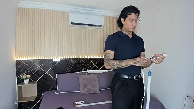 Damian_romanoff_ live XXX chat