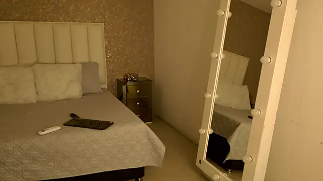 JordanMiller_ Шоу с уебкамера