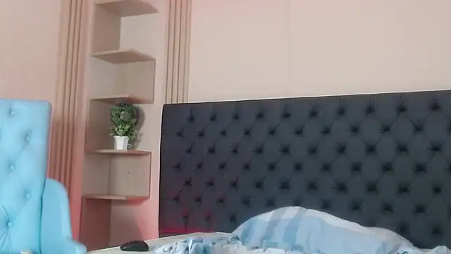 Lanegra_boss' Live XXX Chat