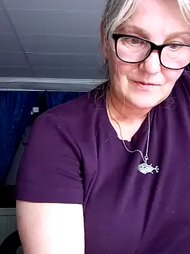 Chat XXX ao vivo de irinamaux