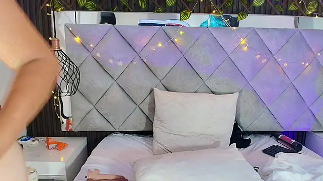 Chat +18 de Noelle_Minx ao vivo