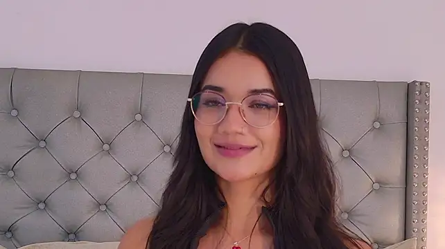 JulsPatel XXX чат на живо