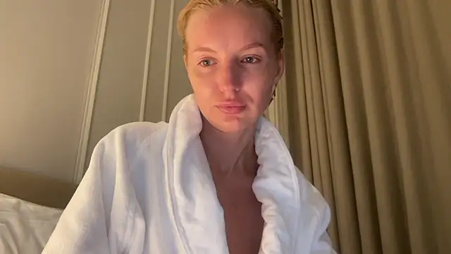 aestetick Chat XXX in diretta
