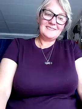 Živý XXX chat irinamaux
