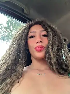 roxyrougee's Live XXX Chat