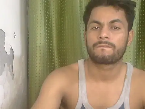 Stubborndesiboy's Live XXX Chat
