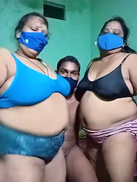 הופעת וובקאם של Group_Of_Lust