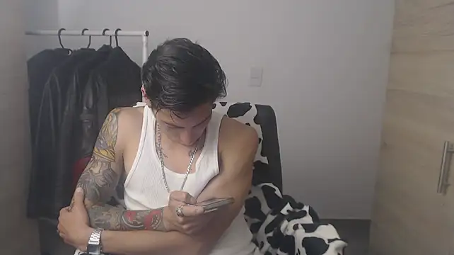 chomelo6 élő XXX-chatje