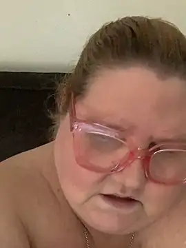TheMotherPearl's Live XXX Chat
