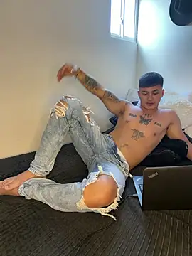 Christopher_strongg – Live XXX-chat