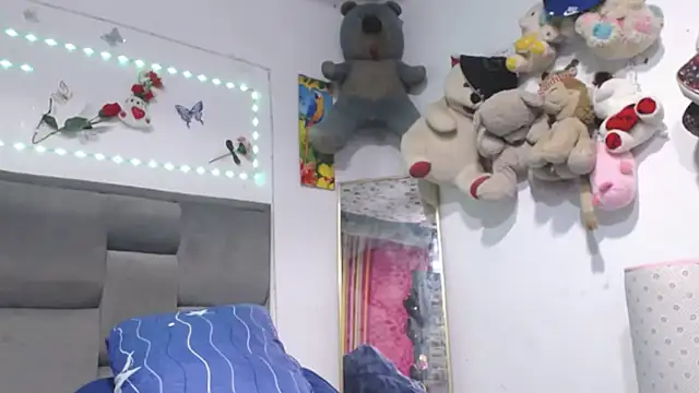 Živý XXX chat Sharloth_milf