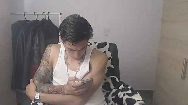 chomelo6 – Naživo XXX chat