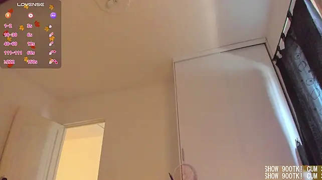 XXX chat uživo modela Michael_v77