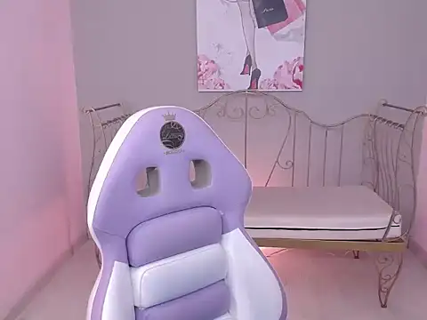 Lessly__'s Live XXX Chat