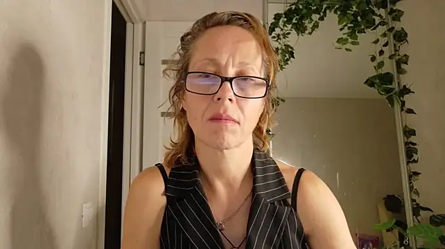 Czat XXX na żywo – LioraWeiss